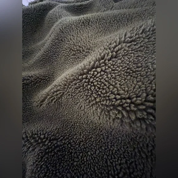 ALO Yoga Dark Brown Teddy Jacket - Picture 14 of 15